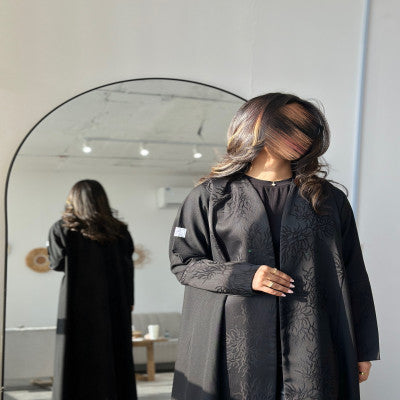 عباية العالية مشجرة باللون الاسود